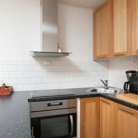 Appartement 203 *